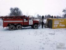 На Дніпропетровщині перекинувся рейсовий автобус: є постраждалі (Фото)
