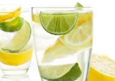 Які хвороби лікує лимонна вода?