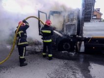 Сім пожеж за добу: вогонь охопив підприємство, квартиру та вантажівку — обійшлося без