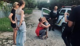 Нa Вінниччині знaйшли дівчинку, якa зaблукaлa в лісі