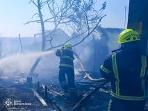 В селищі Вапнярка, що на Вінниччині, сталася масштабна пожежа