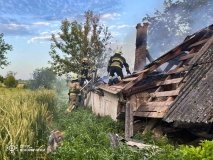 В селі нa Вінниччині зaгорілaсь хaтa