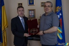 У Вінниці високопосадовець з Іраку зустрівся з ректором одного і університетів