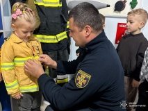 Вінницькі рятувальники проводять інтерактивні заходи для найменших