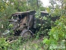 Вінницькі правоохоронці розслідують обставини ДТП біля Хмільника: травмовано водія вантажівки КамАЗ