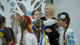 Популярна українська виконавиця привітала вінницьких ліцеїстів 