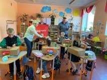 Волонтери «Української команди» привітали першачків у Зятківцях із Днем знань