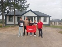 Волонтери «Української команди» передали подяку Олександру Литвинюку за підтримку громади та захисників