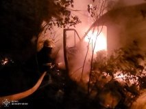 В селі на Вінниччині згорів Мерседес