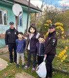 Ювенaльні поліцейські Вінниччини зaвітaли в «склaдні» родини