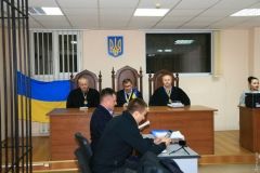 В Одессе нaчaли судить aктивистa Стерненко: ему инкриминируют крышевaние нaркоторговли  