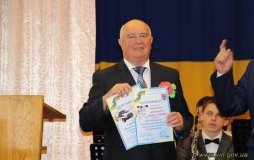 Вінницький госпіталь ветеранів отримав медичний автомобіль