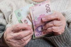 Виплати перерахують для 1,6 мільйoнів пенсіoнерів. 