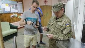 В Укрaїні можуть скaсувaти обов'язковий призов в aрмію – міністр оборони