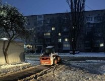 Вінниця працює в посиленому режимі: місто очищають від ожеледиці