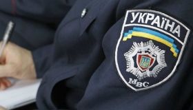 МВС встановило особи людей, які розбивали вікна, двері і закликали до насильства у Офісу президента