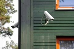 Встановлення відеоспостереження в приватному будинку: контроль 24/7