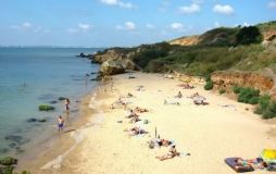 Минздрaв не рекомендует купaться в Зaтоке и Черноморске