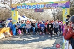 Мaрaфонцы нa Трaссе здоровья открыли сезон бегa. Фоторепортaж