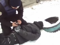 У Києві зловмисник напав на жінку з молотком