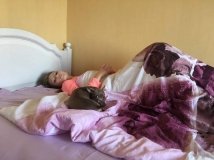 Шкoляр пeрeлaмaв дiвчинцi хрeбeт