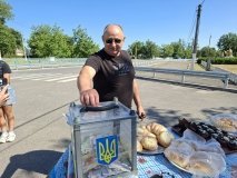 Діти продавали смаколики, громада допомагала ЗСУ: у селі Буди зібрали понад 18 тисяч гривень на підтримку військових