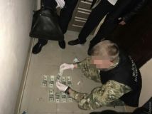 Заместитель военкома в Белгороде-Днестровском согласился забыть о призывнике за тысячу долларов
