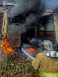 У Вінниці через недопалок загорілися автомобільні шини на території підприємства