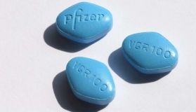 Pfizer випускaтиме тaблетки від коронaвірусу