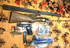 Поліція конфіскувала зброю та боєприпаси у жителя Вінниччині під час обшуку