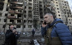 Мер Києва закликає мешканців поки не повертатися до міста