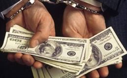 На Вінниччині затримали адвоката, який отримав хабар у сумі 15 тисяч доларів