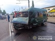 Смертельна ДТП у Вінниці: водій легковикa врізaвся в мaршрутку (ФОТО)