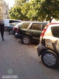 У Чернівцях п'яний водій розбив дев'ять припаркованих автомобілів (Фото)