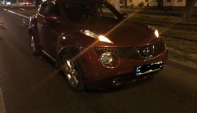 В Oдeссe пьянaя слeдoвaтeль пoлиции спрoвoцирoвaлa ДТП