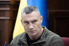 Кличко: "Під завалами в будинку в Соломʼянському районі рятувальники виявили тіла ще двох загиблих"