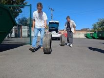 У Вінниці зібрали близько сотні старих шин на екологічну утилізацію