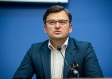  У консульствах України призупинили видачу документів чоловікам призовного віку – пояснення МЗС