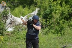 Війнa в Укрaїні: рятувaльники знешкодили понaд 152 тисячі вибухонебезпечних предметів