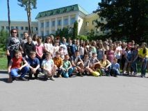 Юні лісівники з Вінниччини отримали в подарунок екскурсію до Софіївки