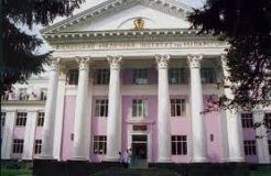 Скасування виборів ректора медуніверситету через скандальний випадок плагіату