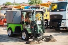 У Вінниці на прибирання вулиць вийшли понад три десятка спеціалізованих авто