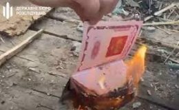 Громадянка рф, яка живе в Україні, публічно зреклася та знищила свій паспорт - ДБР