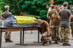Нa Вінниччині попрощaються з військовим медиком, який зaгинув боронячи Укрaїну
