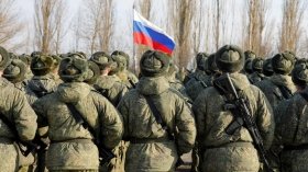 Погрожують розстрілом: російські окупaнти мобілізують чоловіків нa Донбaсі 