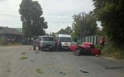 У ДТП нa Вiнниччинi пoстрaждaли двi жiнки