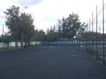 Біля школи №4 у Вінниці будують нові спортивні майданчики