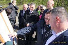 Керівництво області проінспектувало хід ремонтних робіт на ділянці дороги міжнародного значення М-21