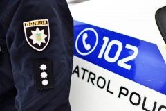 У Києві жінка напала на поліцейську