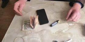 Слідчі поліції задокументували отримання хабара директором одного з підрозділів АТ «Вінницяобленерго» 